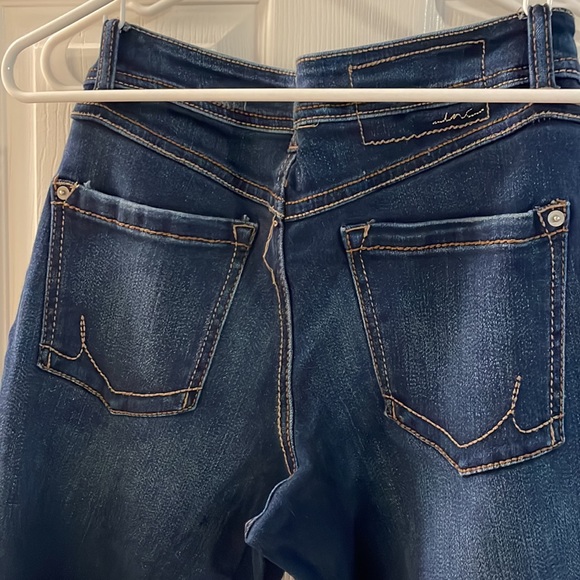 Blue stretchy jeans. Boot leg curvy fit. - Picture 4 of 8